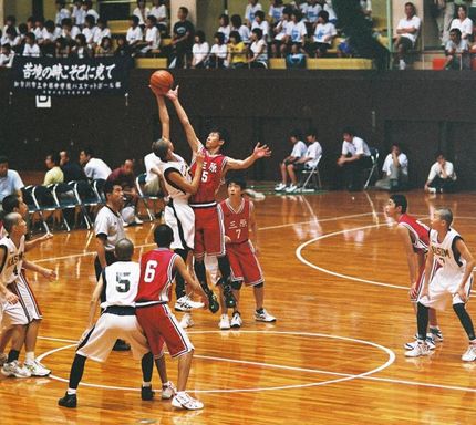 11月23日は営業します。