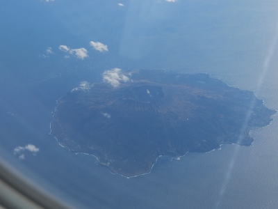 伊豆三宅島上空
