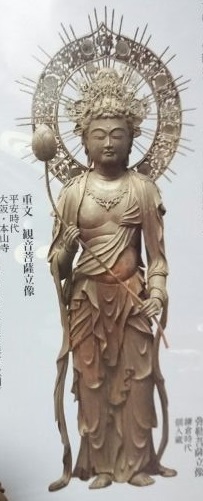 目鼻口が中心に集まって、子供っ...