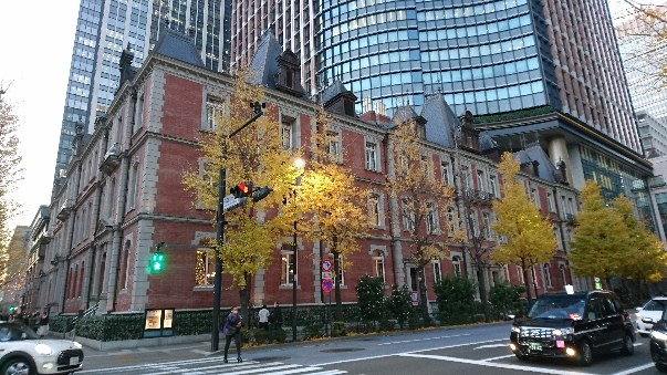 早足で到着、陽が傾いた15:0...