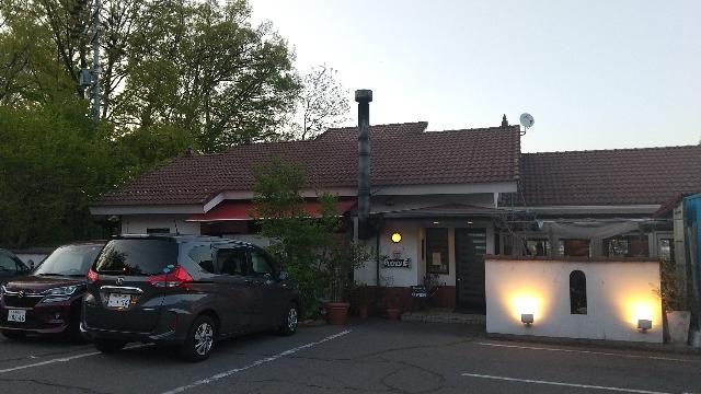 上田の街を見下ろす住宅街にある...