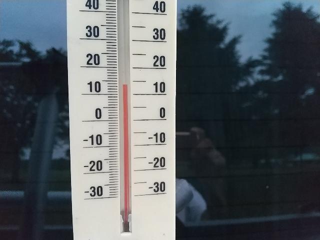 04:22の気温。もう外遊びの...