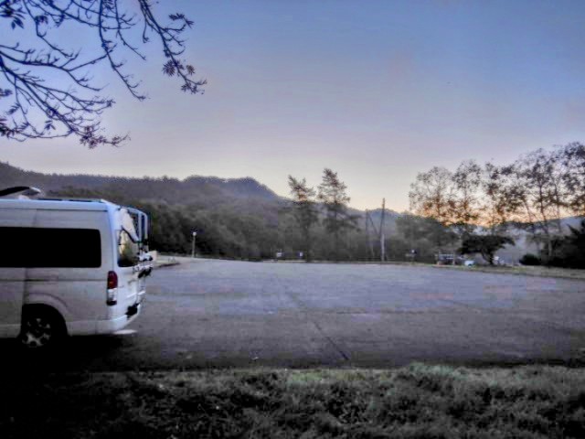 05:29。山陰でまた太陽が見...