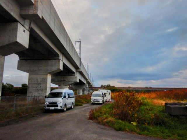 Ｓ津さん宅は北海道新幹線の脇。...
