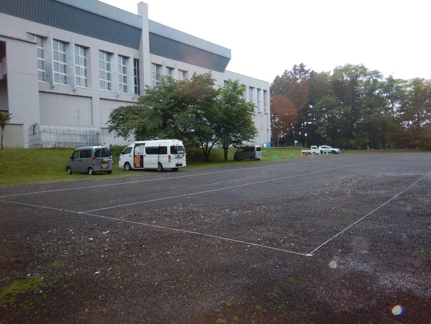 昨晩はここで寝た。千歳川川下り...