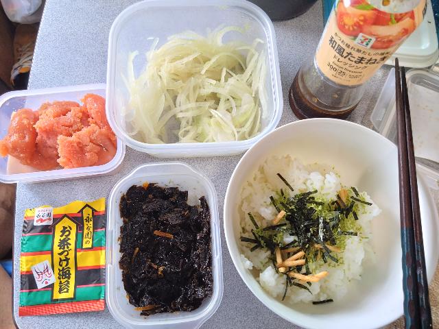 昼ご飯は、昨晩の硬めに炊けてし...
