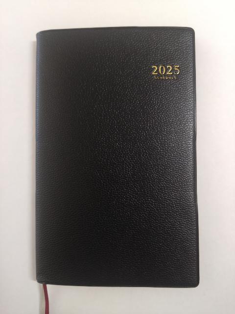 来年2025年用のいつもの手帳...