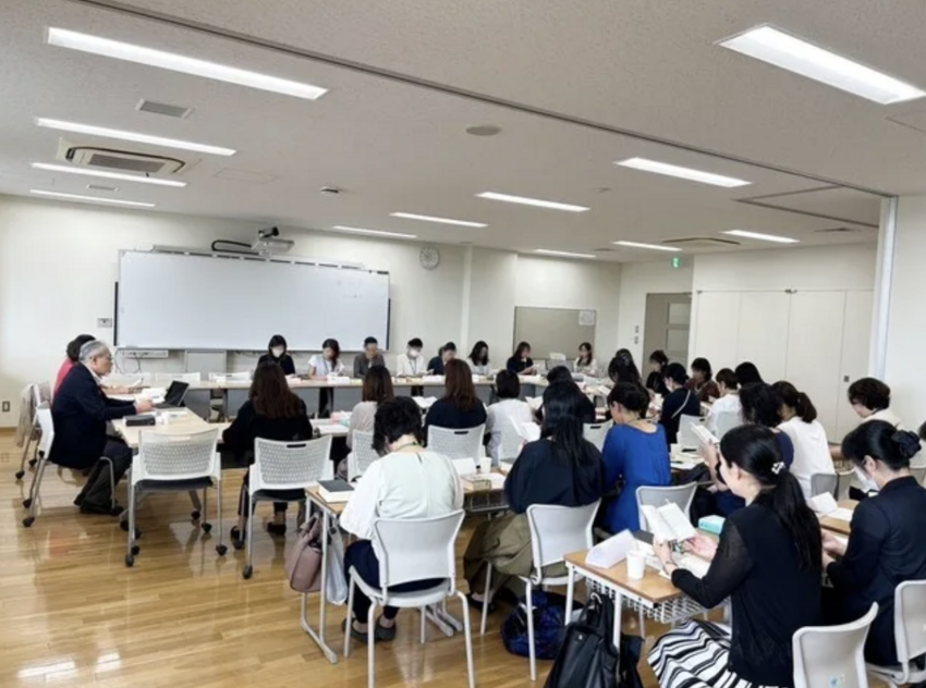 今月は、4か月ぶりに冨田先生を...