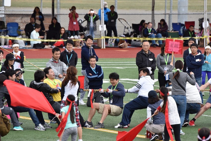 PTA参加の綱引き PTA会長...