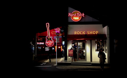 HARD ROCK CAFE TOKYO ROPP...