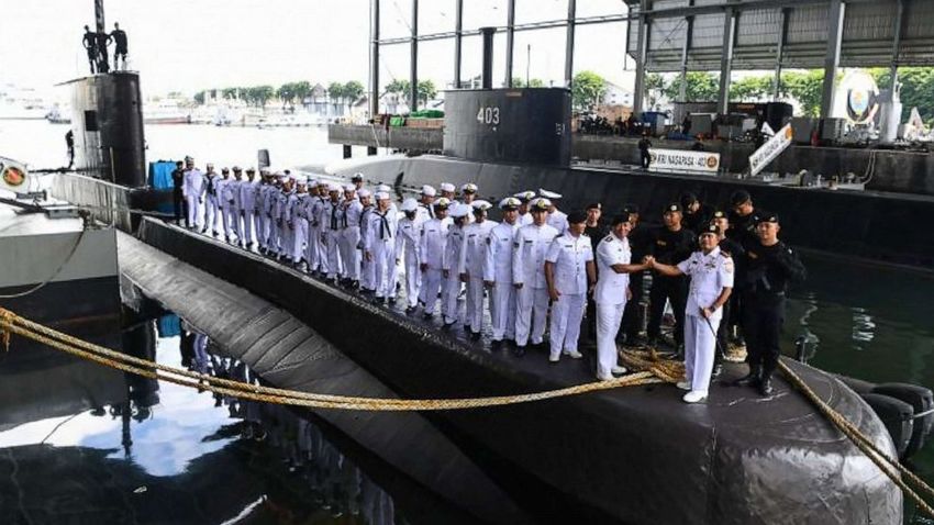 Update ... Indonesian Submarine
