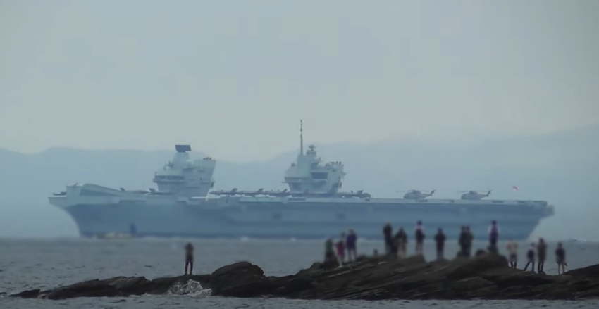 HMS Queen Elizabeth arrives ...