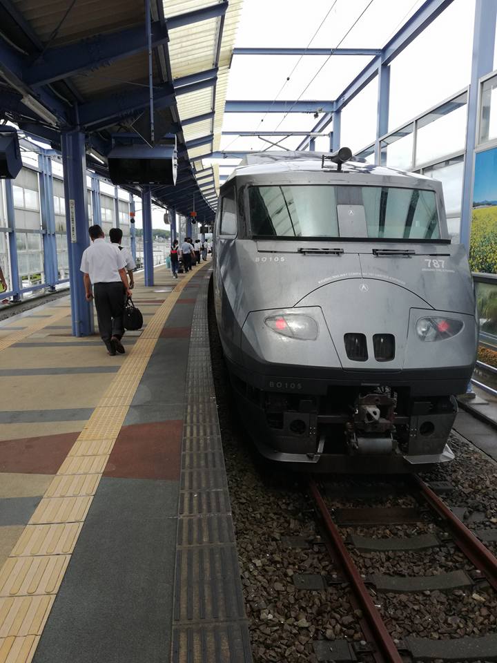 これが、にちりん特急 車両には...