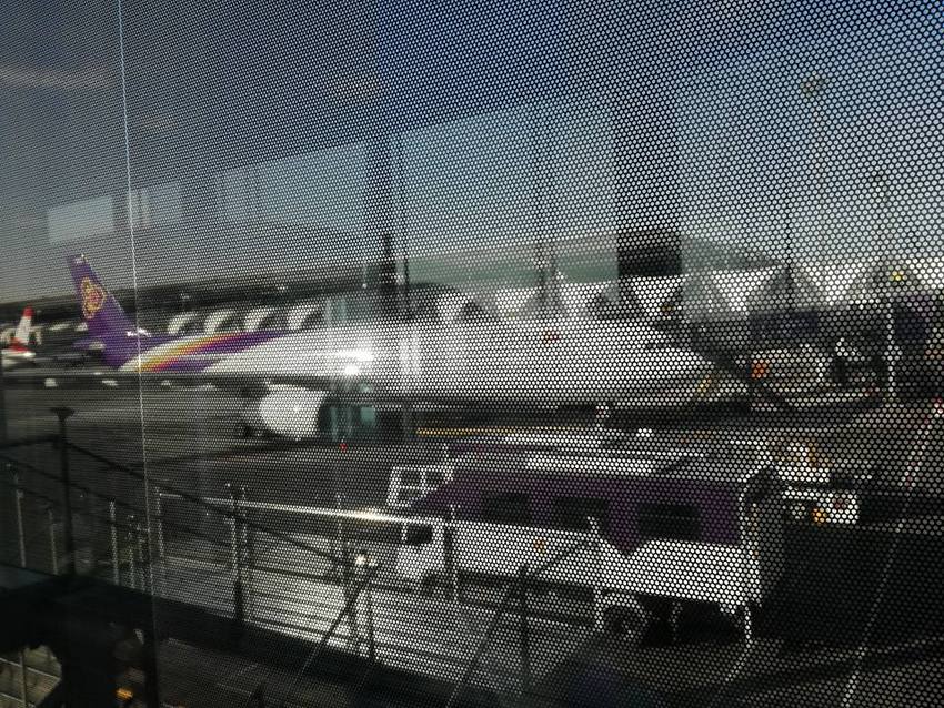 バンコク スワンナプーム空港で...