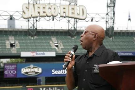 Lunch at Safeco Field - A Ho...