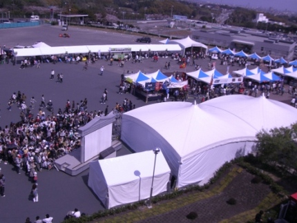 グランプリスクエア