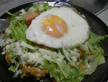 今日の夕飯。タコライス。