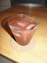 少し渋い感じの甘い飲み物です。...