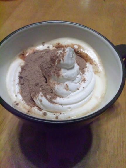 ブラックコーヒーにたくさんの生...
