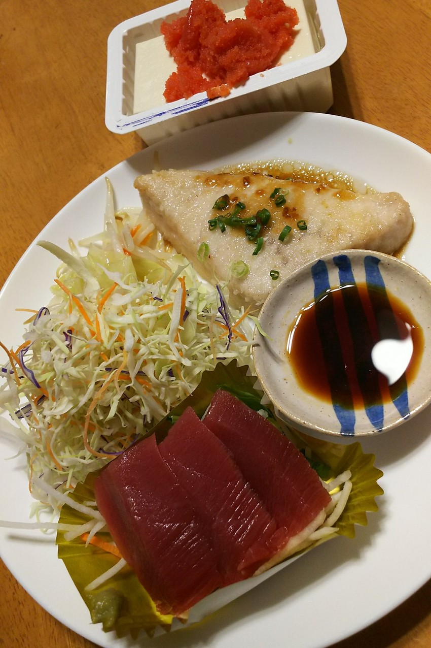 やっぱりマグロは最高です↑ 色...