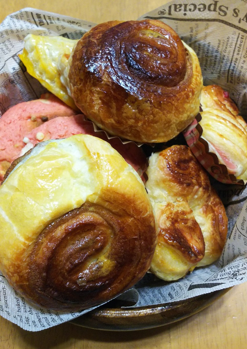 パン焼けた。朝食と弁当用。