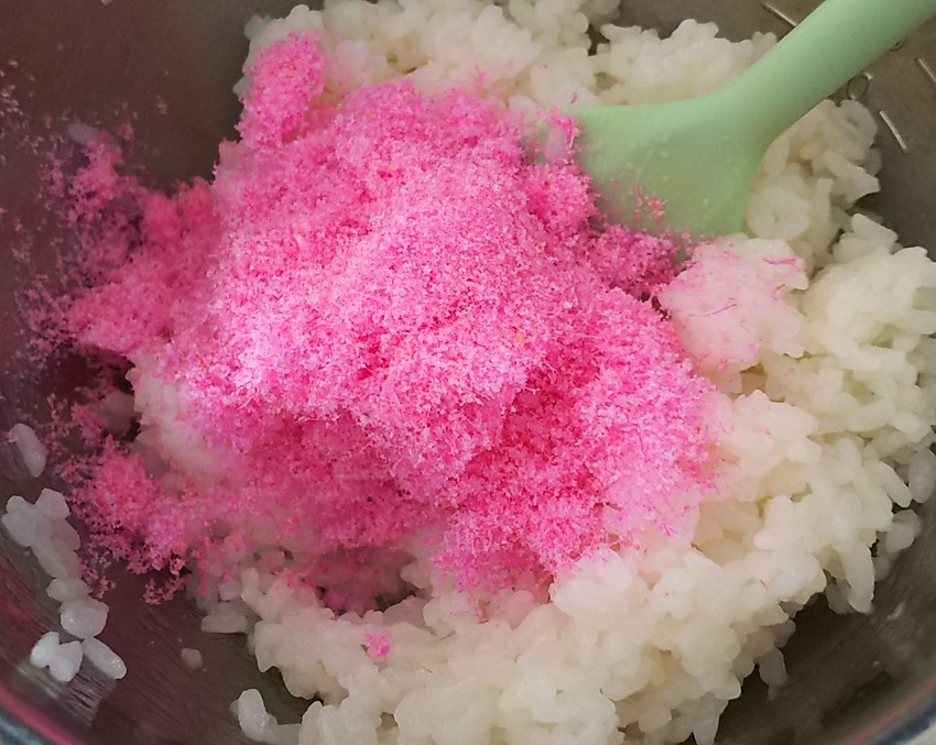 桜でんぶを60~70g程投入