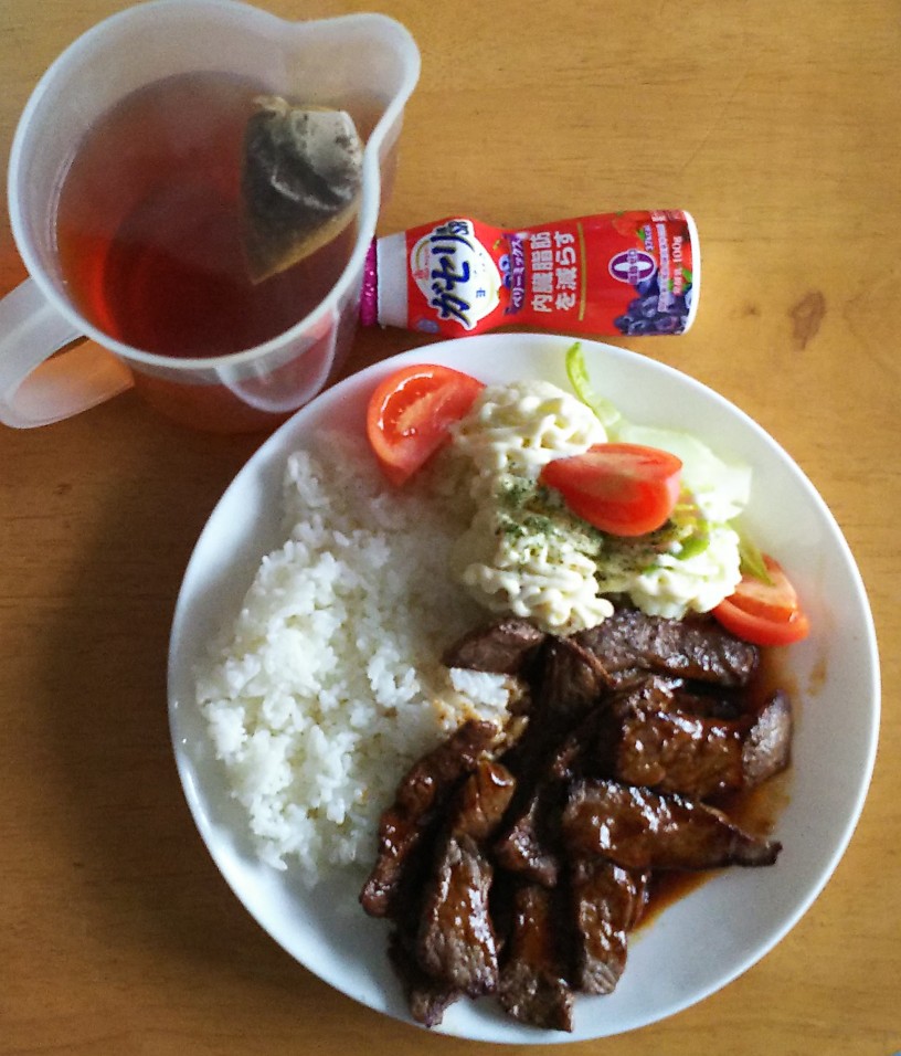 今日のごはん。お昼焼き肉