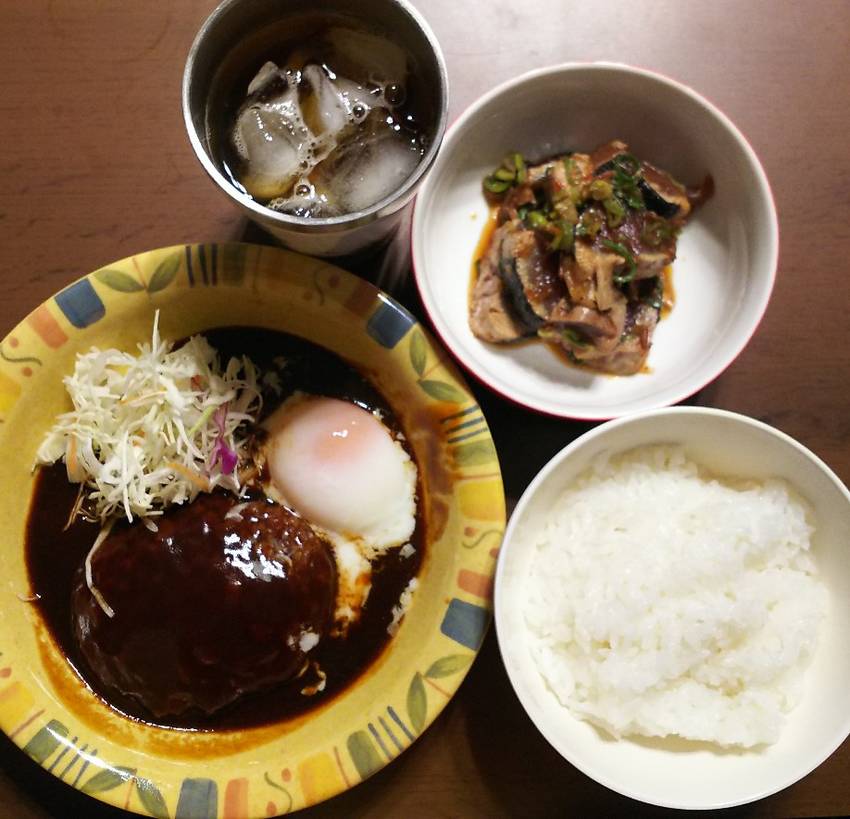 最近のごはん。ハンバーグとかつ...