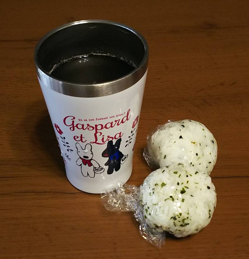 ひと口かふたくちで食べられるサ...