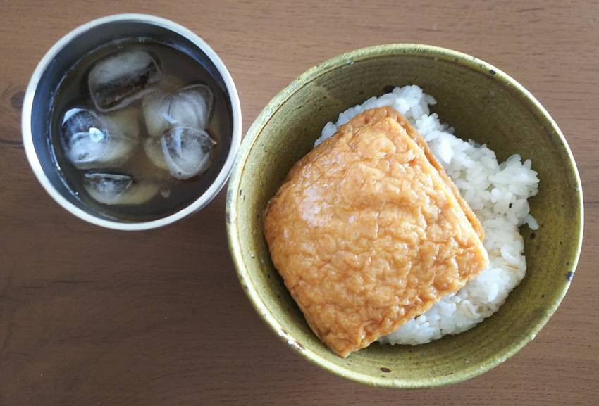 今日のごはん。昼きつねどん