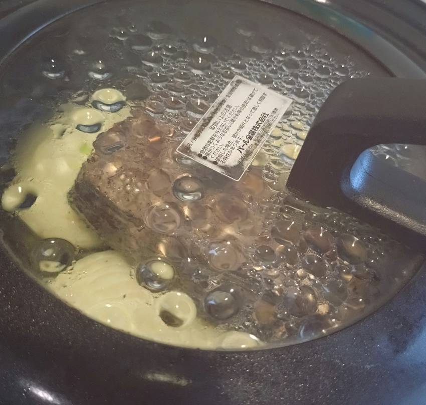 今日のごはん。焼いてます
