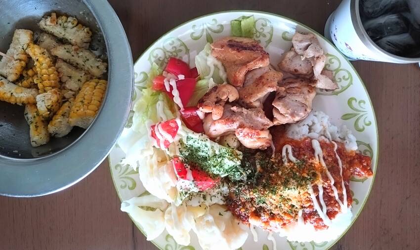 揚げたトウモロコシ甘かった！ ...