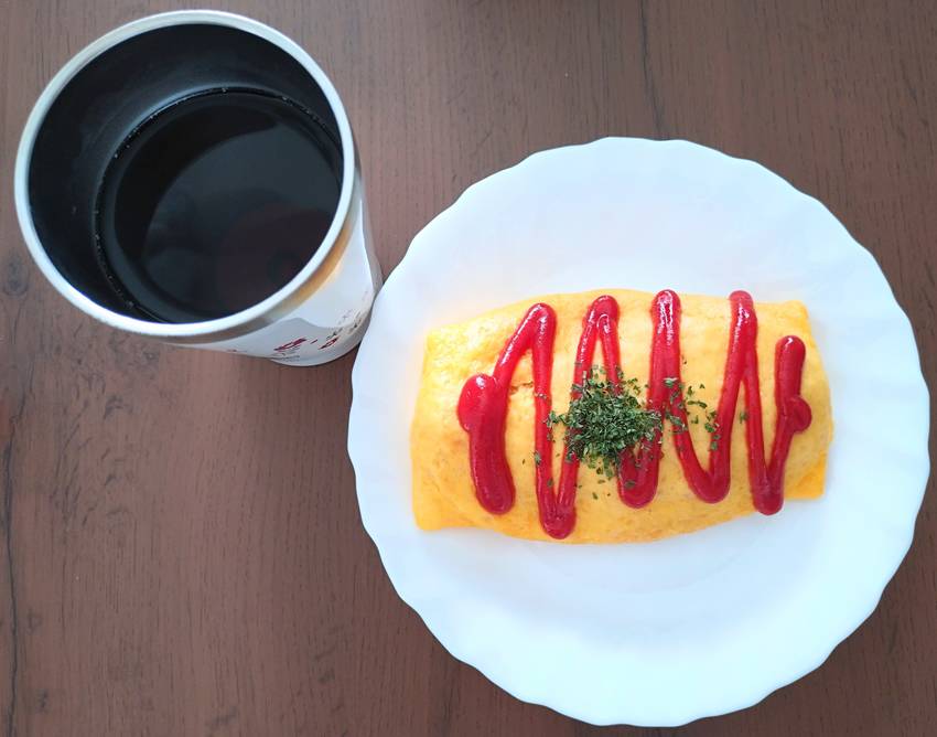 飲み物はほうじ茶入麦茶