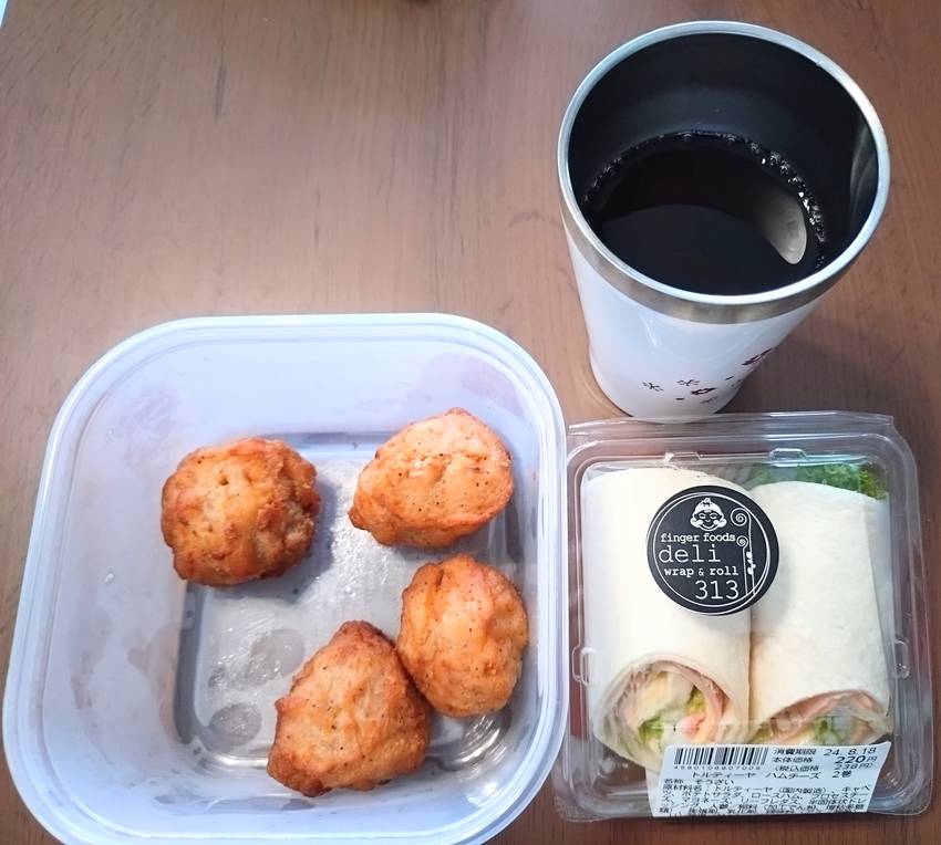 今日のごはん。朝食トルティーヤ...