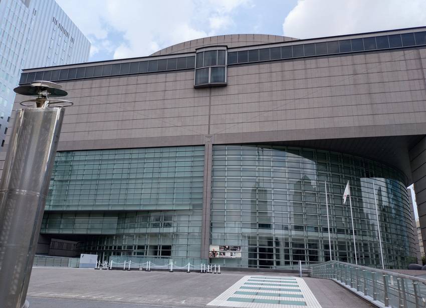立派な建物だなぁ