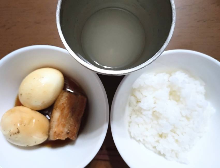 角煮1個とゆで卵2個