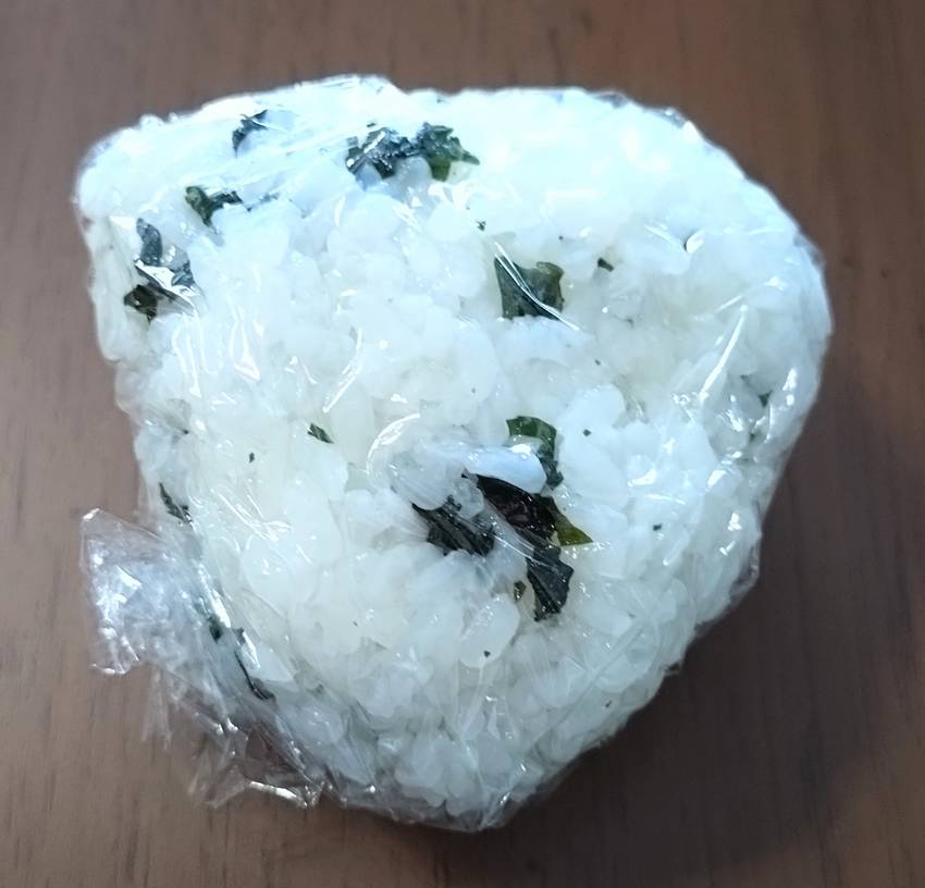 今日のごはん。朝おにぎり