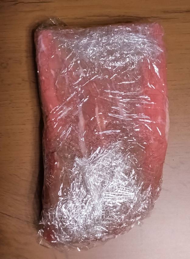 キッチンペーパーでしっかりと血...