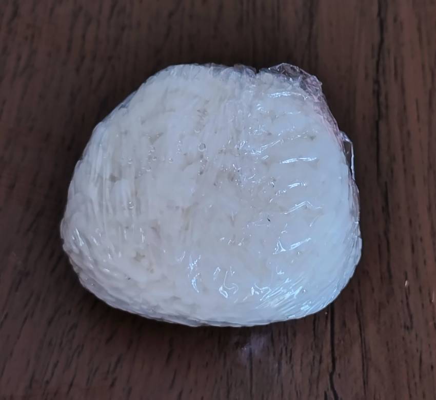 子供は作った夜のうちに頬張って...