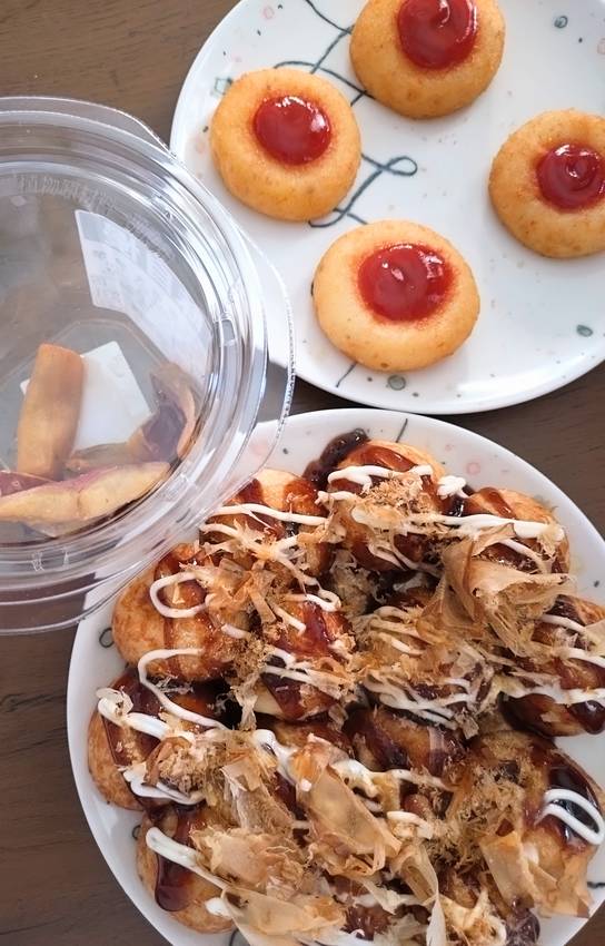 チーズいももちにはケチャップ ...