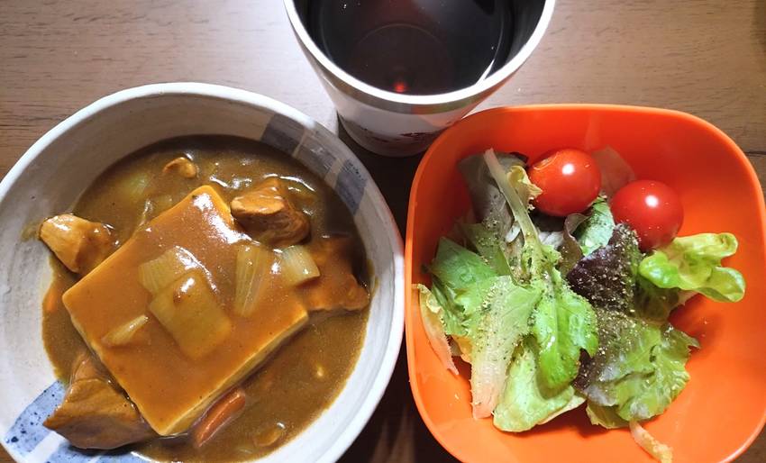 ルーはゴールデンカレー甘口と ...