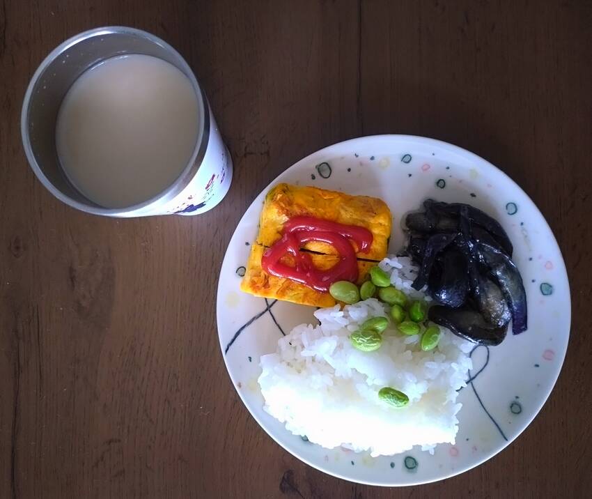 茄子うまー 茄子は生姜醤油炒め...