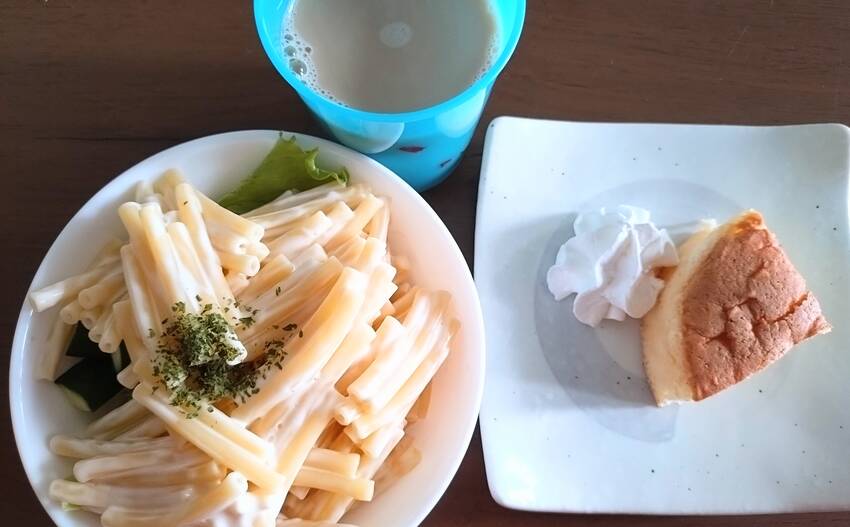 カフェオレ無糖 マカロニサラダ...