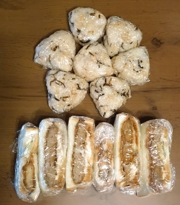 鶏そぼろと塩こんぶと炒りごまの...
