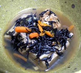 こうや豆腐とひじきの煮物