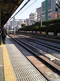 久しぶりの朝のJR