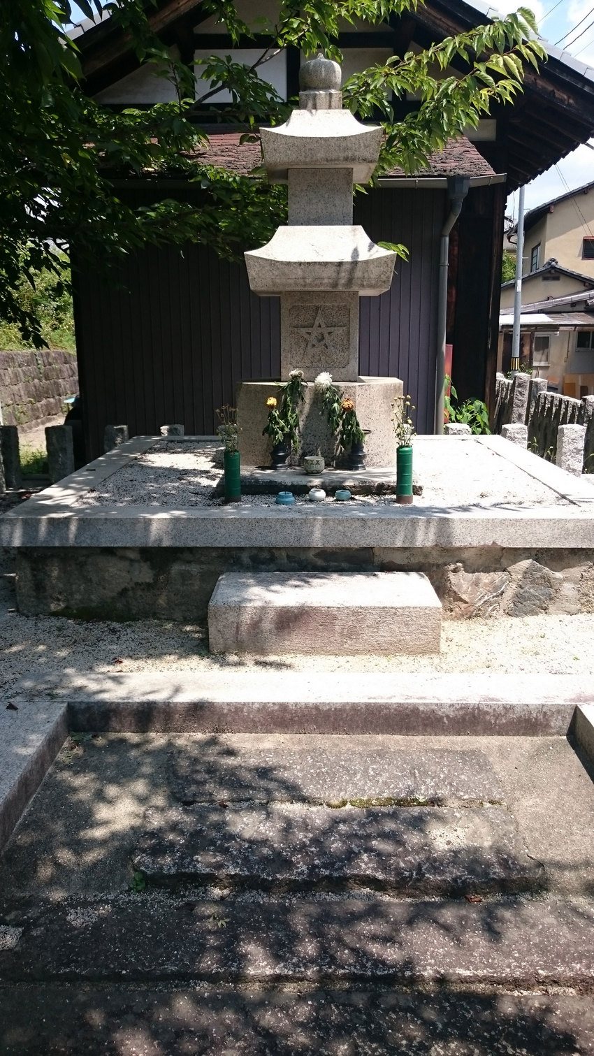 阿倍晴明の墓 近所をぶらぶらし...