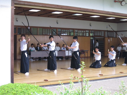 第２回全国高専弓道大会で熊本高...