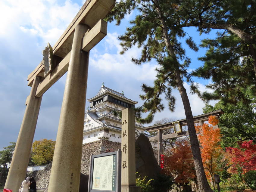 十二月の小倉城◇紅葉と冬の風