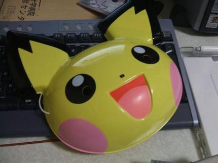 仮面を付けて